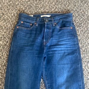 Levis Wedgie Straight Jeans